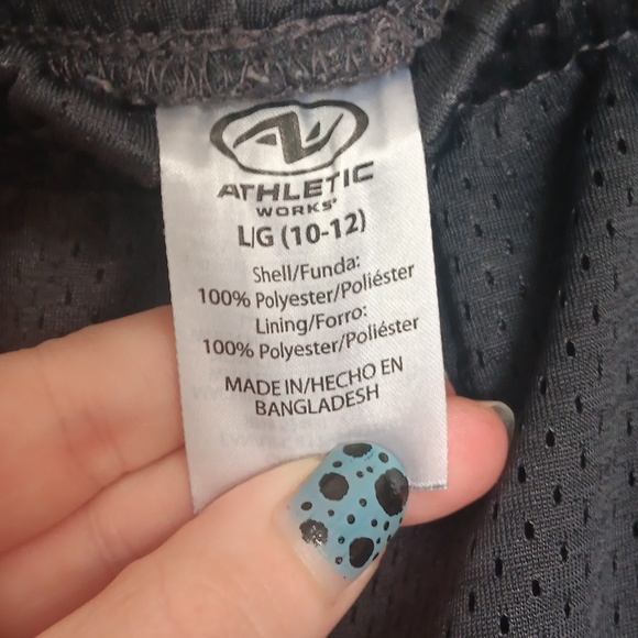 Athletic Works Black Mesh Shorts Boy's Size Large - Picture 2 of 3